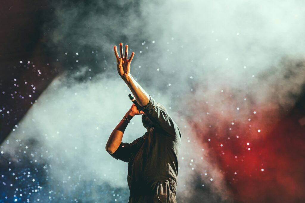 austin-neill-hgO1wFPXl3I-unsplash Beloudpr Header Image